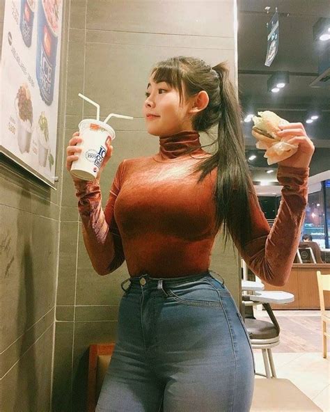 thicc asian girl|Sorry misc these thicc queens arent for you. They want someone。